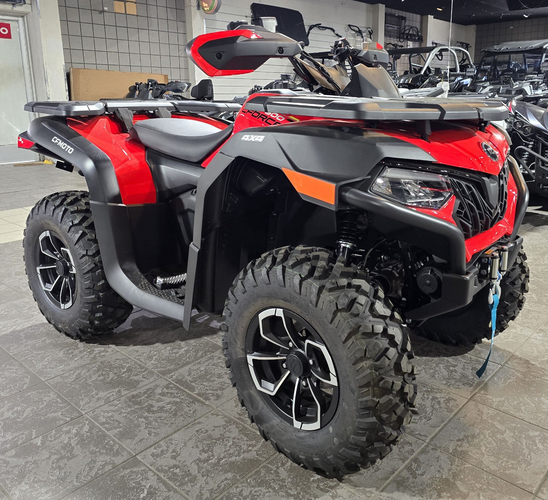 2024 CFMOTO CForce 600 4X4 EPS in Salinas, California - Photo 4