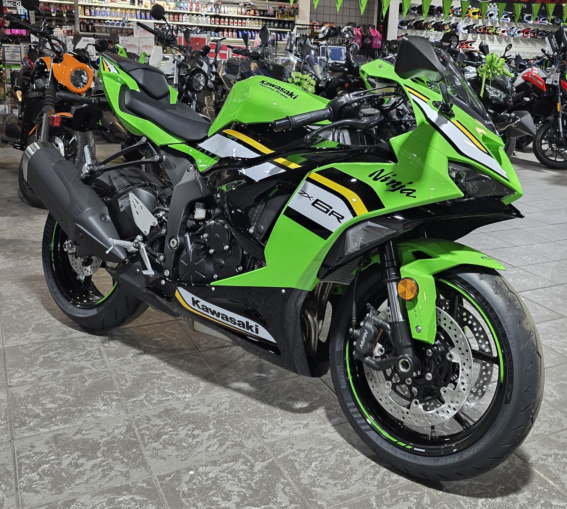 2025 Kawasaki Ninja ZX-6R KRT Edition in Salinas, California - Photo 5