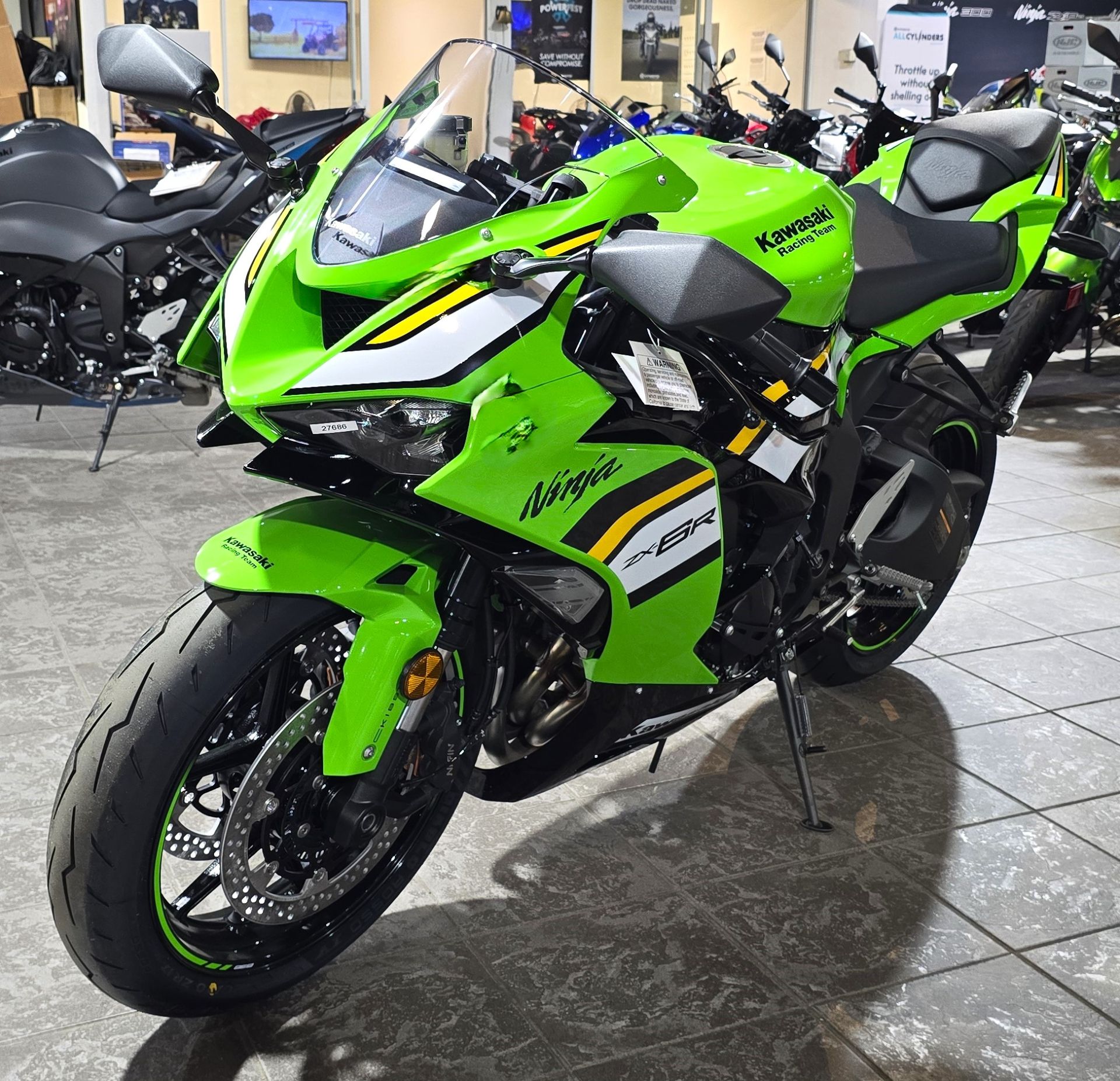 2025 Kawasaki Ninja ZX-6R KRT Edition in Salinas, California - Photo 7