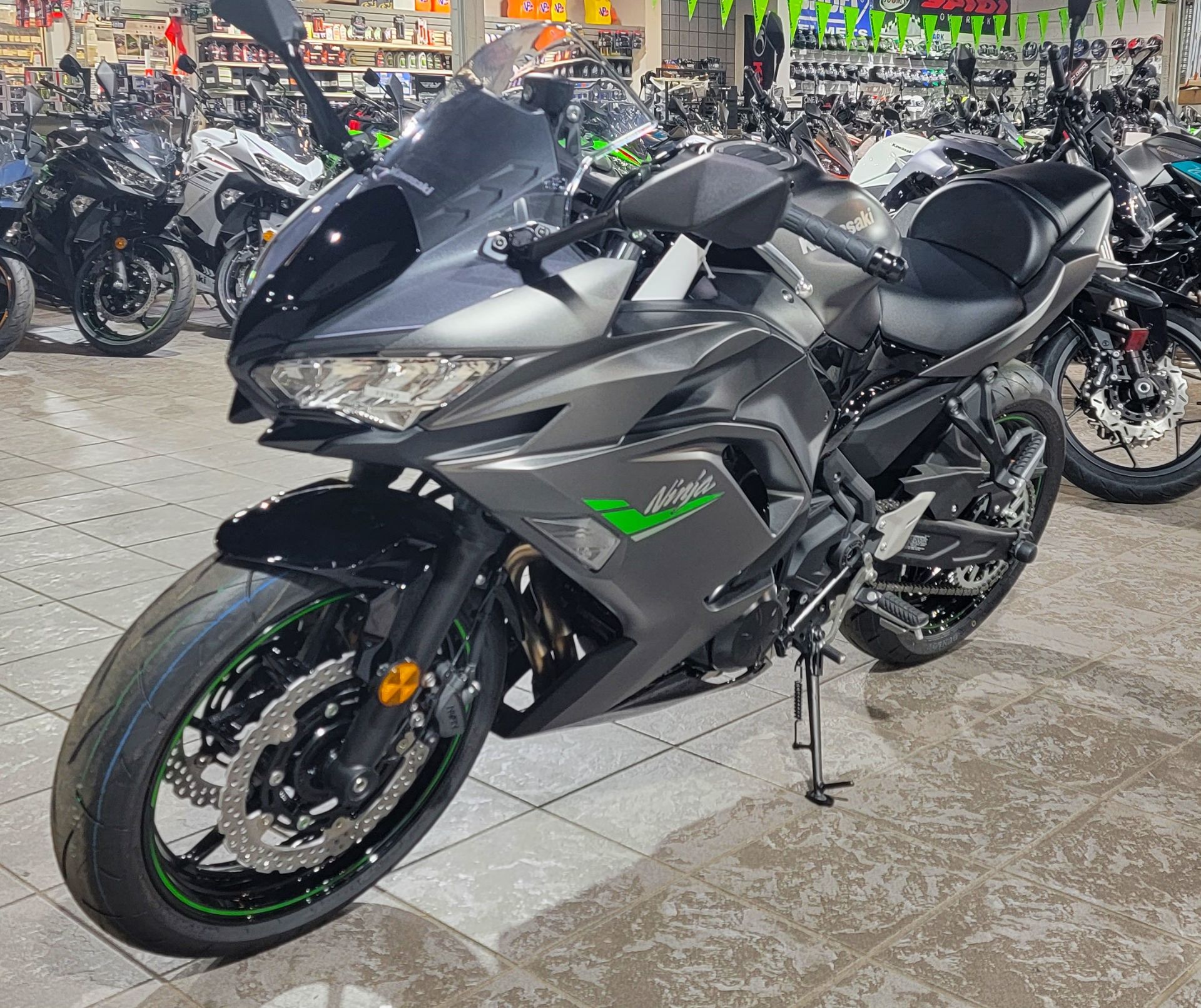 2024 Kawasaki Ninja 650 in Salinas, California - Photo 7