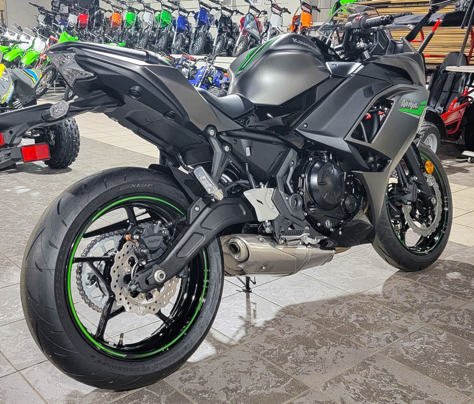 2024 Kawasaki Ninja 650 in Salinas, California - Photo 10