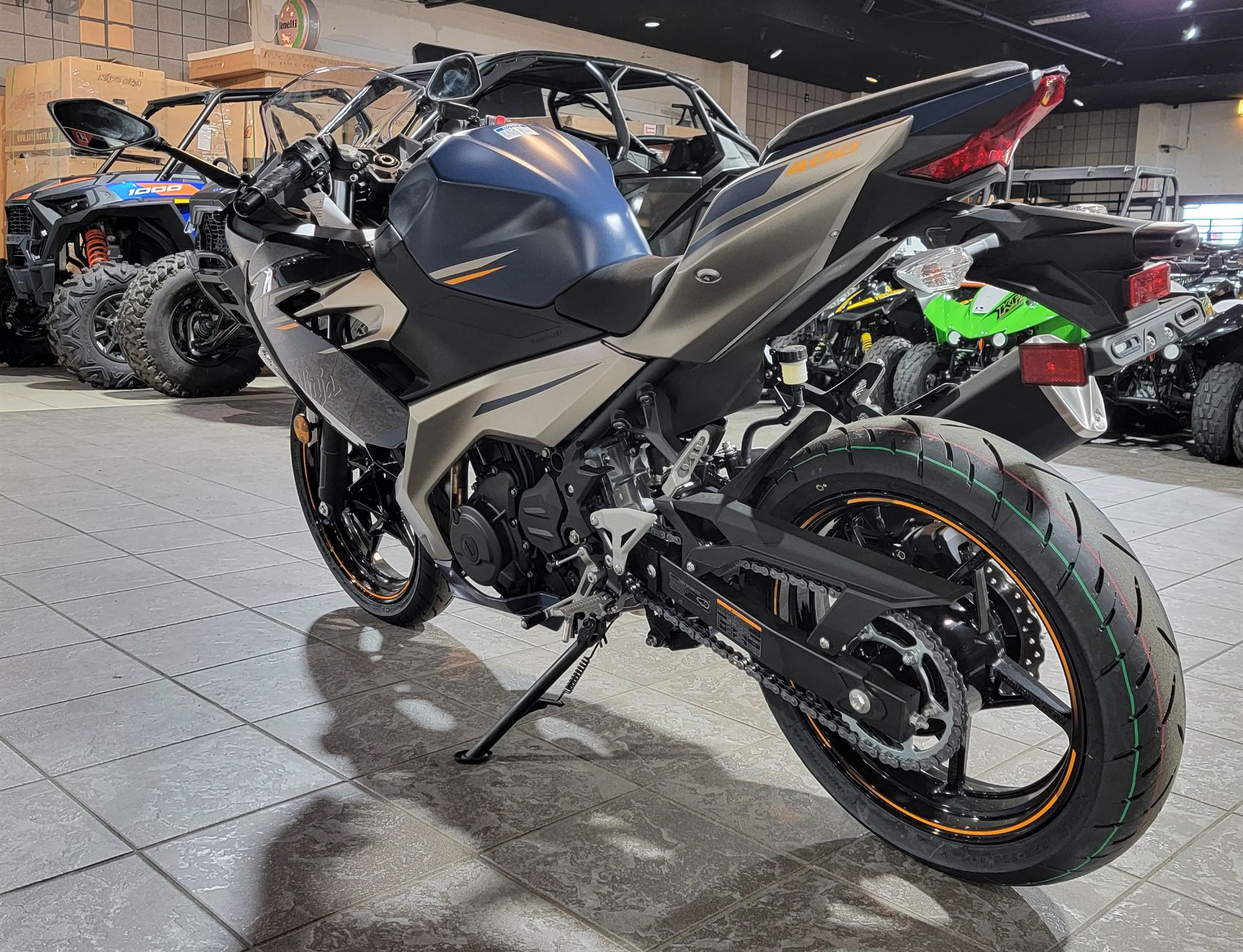 2023 Kawasaki Ninja 400 ABS in Salinas, California - Photo 5