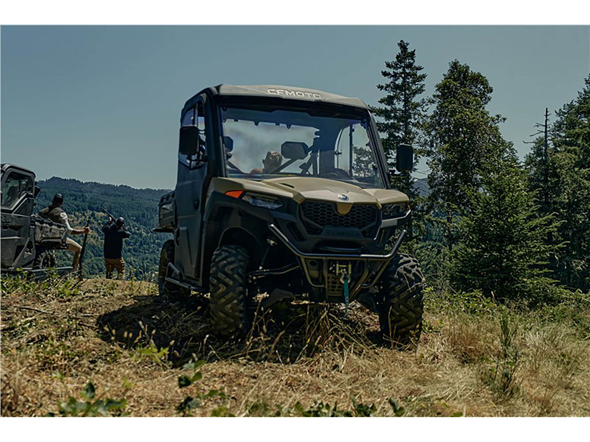 2024 CFMOTO UForce 600 4X4 EPS in Salinas, California - Photo 8