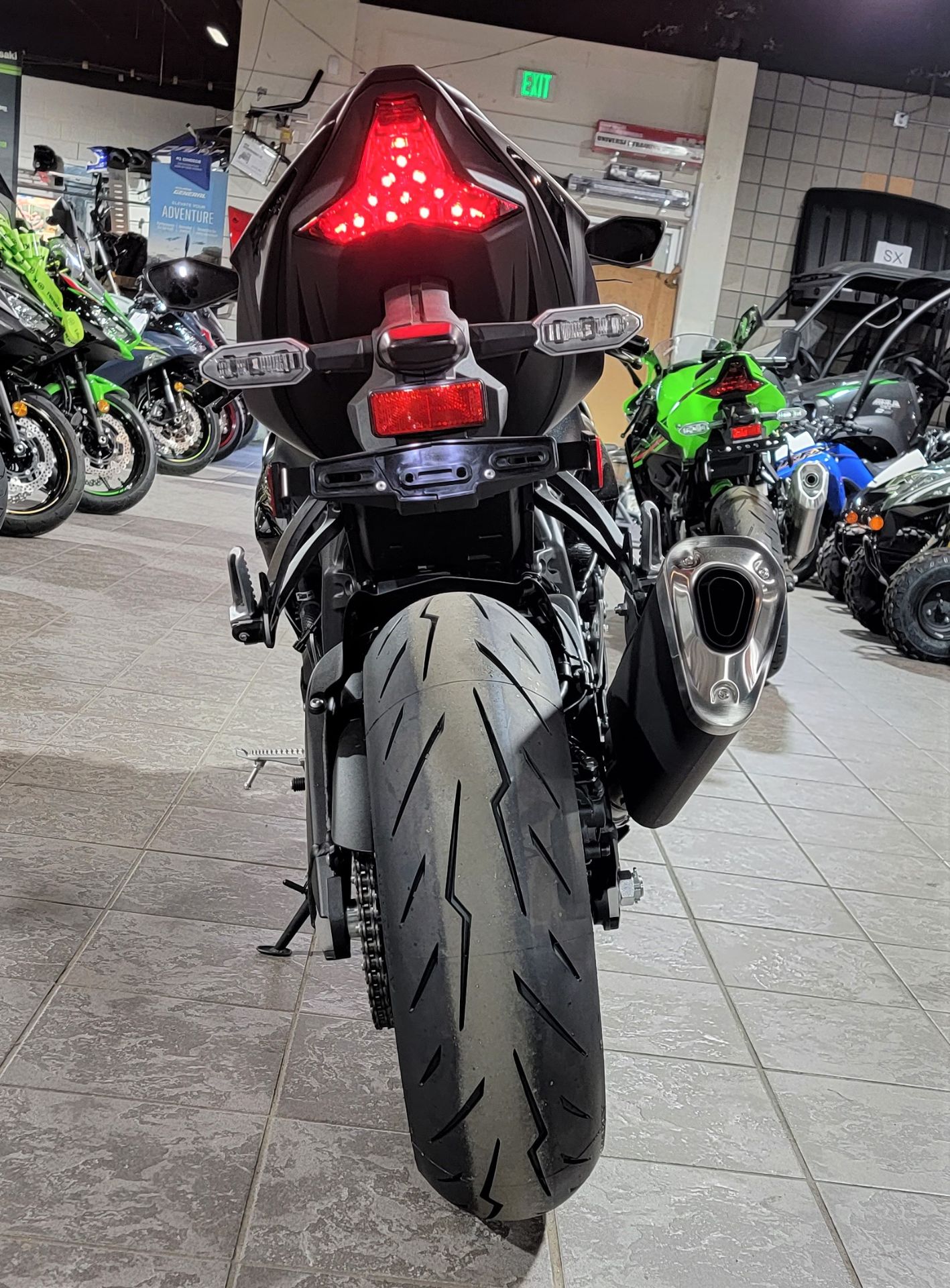 2024 Kawasaki Ninja ZX-6R ABS in Salinas, California - Photo 10