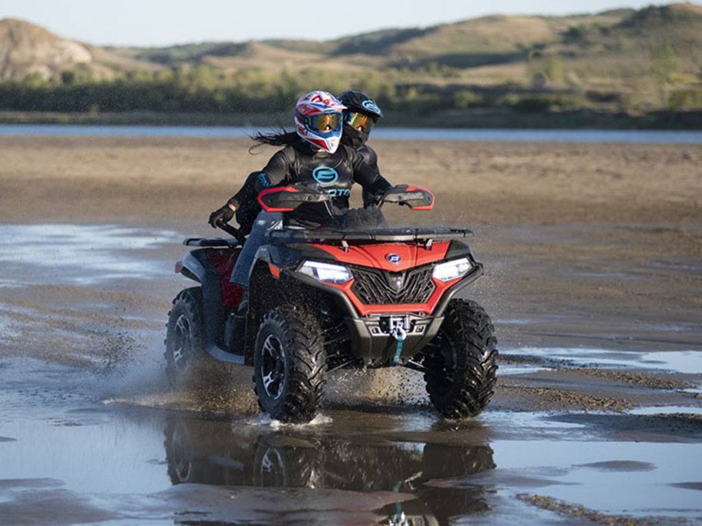 2024 CFMOTO CForce 600 Touring 4X4 EPS in Salinas, California - Photo 18