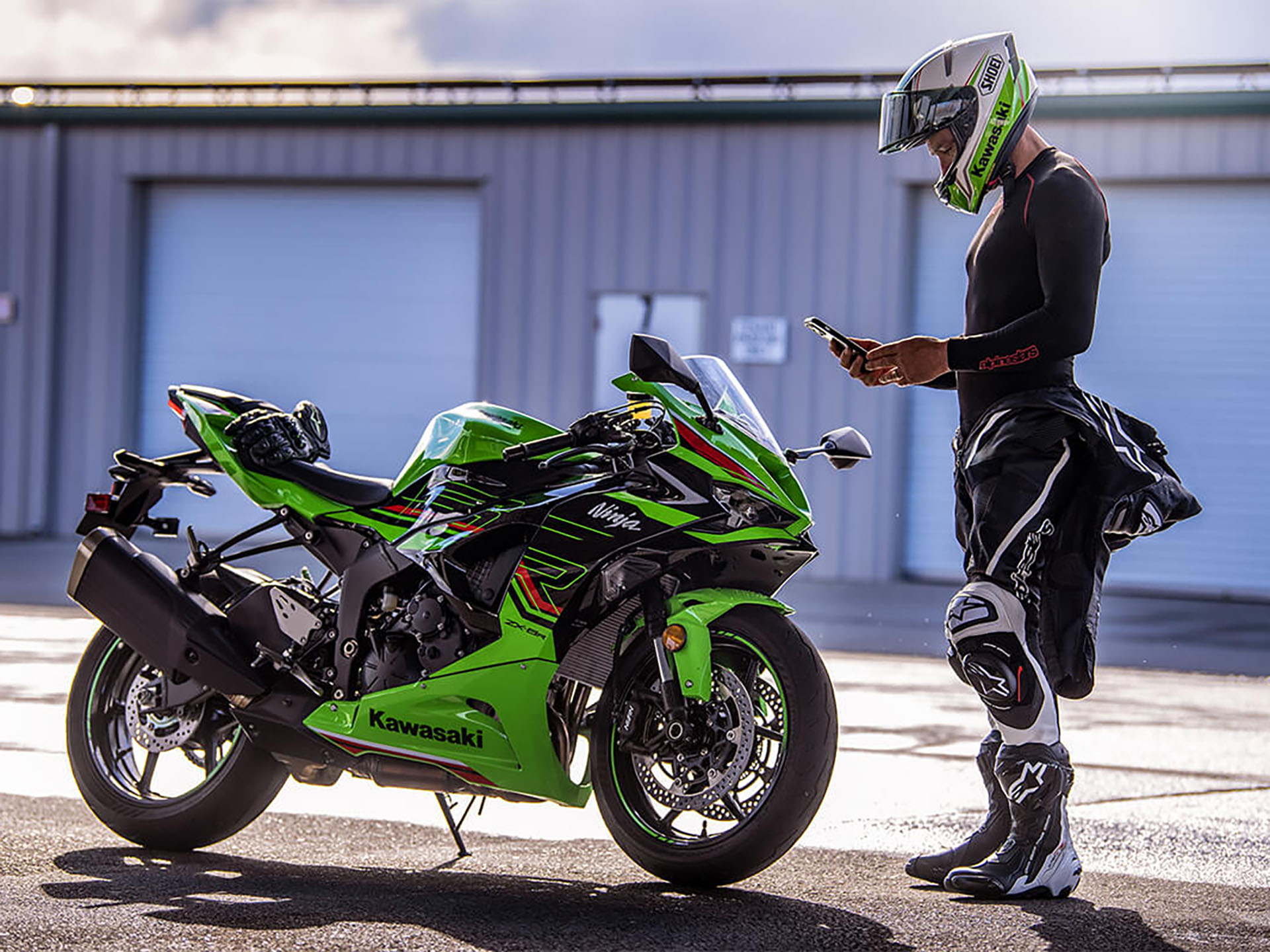 2024 Kawasaki Ninja ZX-6R KRT 40TH ANNIVERSARY EDITION ABS in Salinas, California - Photo 19