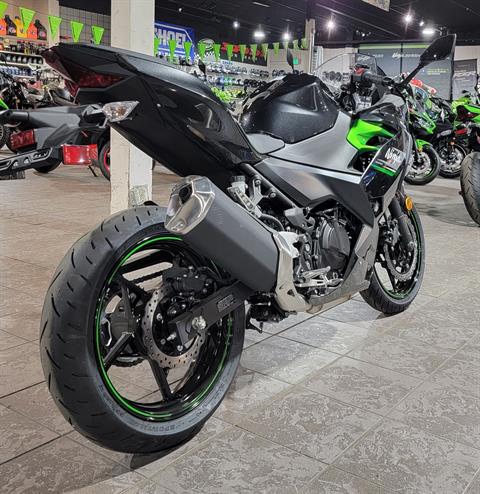 2023 Kawasaki Ninja 400 in Salinas, California - Photo 9