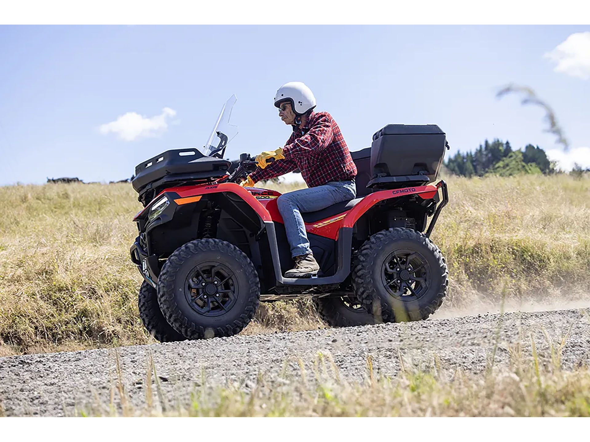 2025 CFMOTO CForce 500  4X4  EPS in Salinas, California - Photo 9