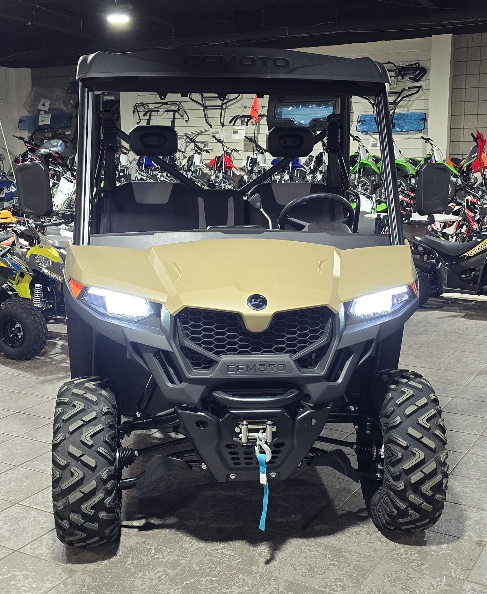 2024 CFMOTO UForce 600 4X4 EPS in Salinas, California - Photo 6