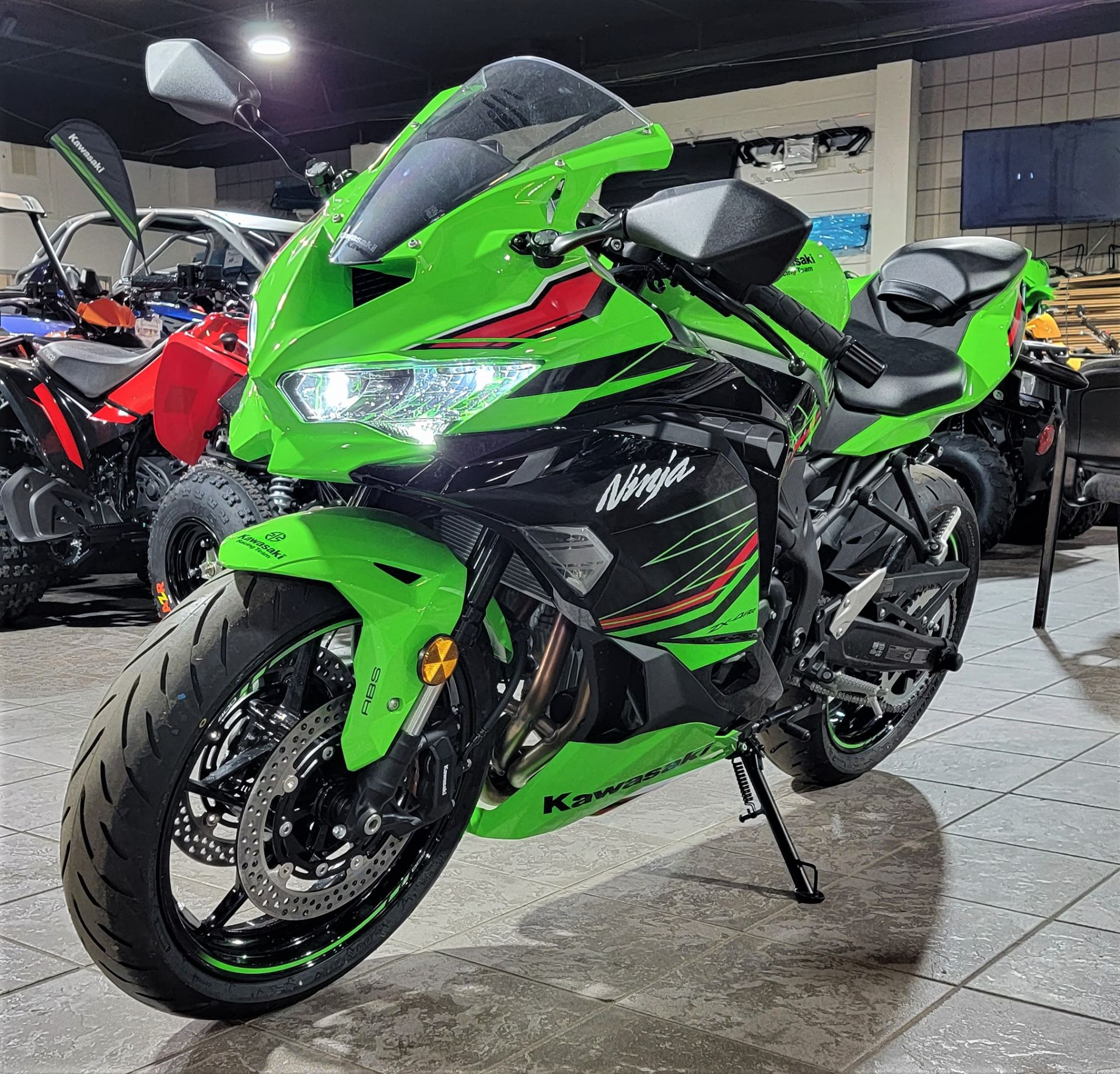 2024 Kawasaki Ninja ZX-4RR KRT Edition ABS in Salinas, California - Photo 6