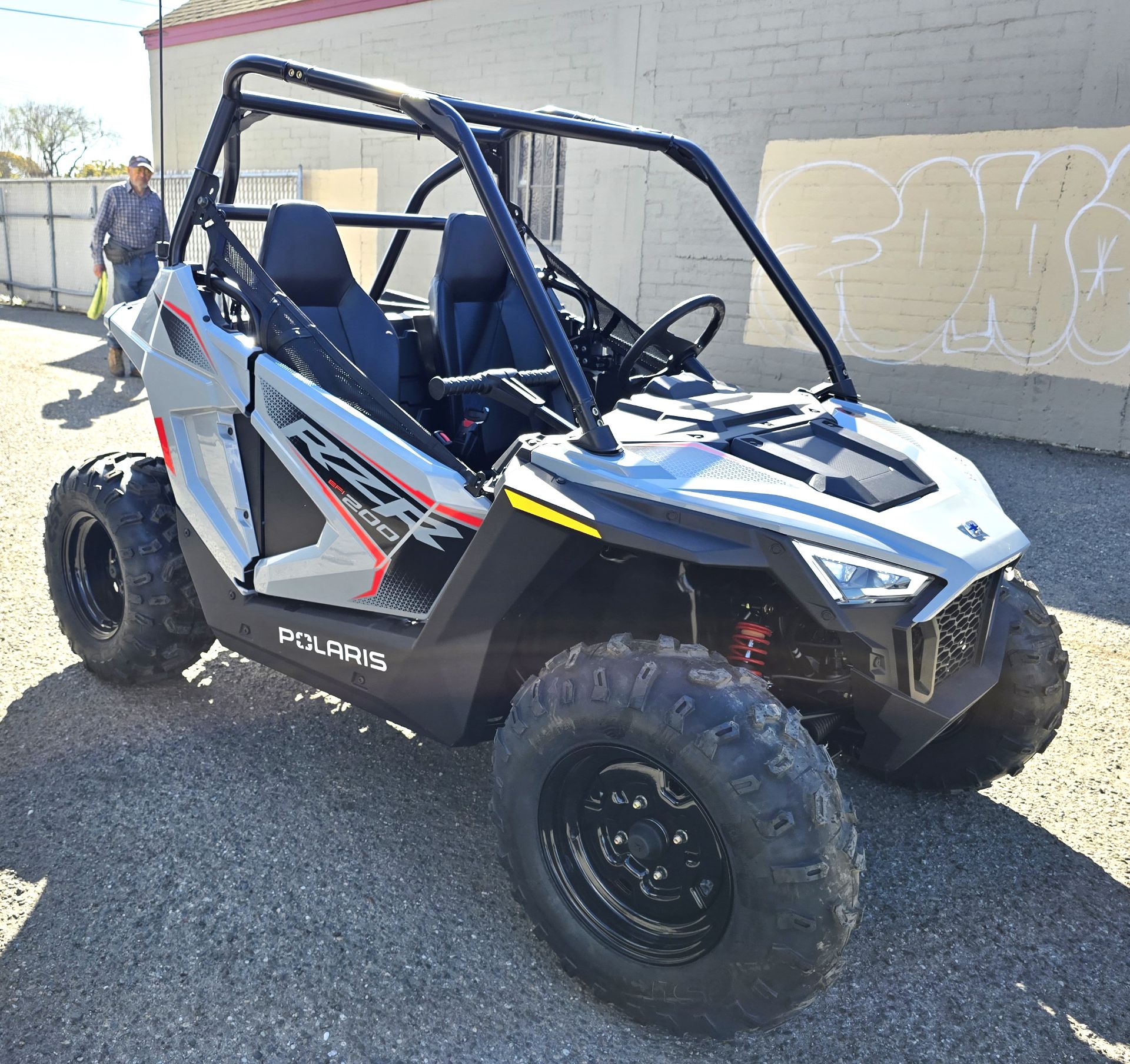 2024 Polaris RZR 200 EFI in Salinas, California - Photo 4