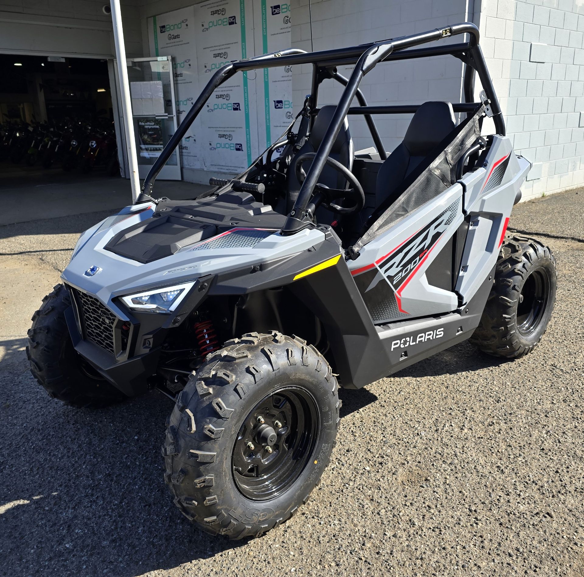 2024 Polaris RZR 200 EFI in Salinas, California - Photo 6