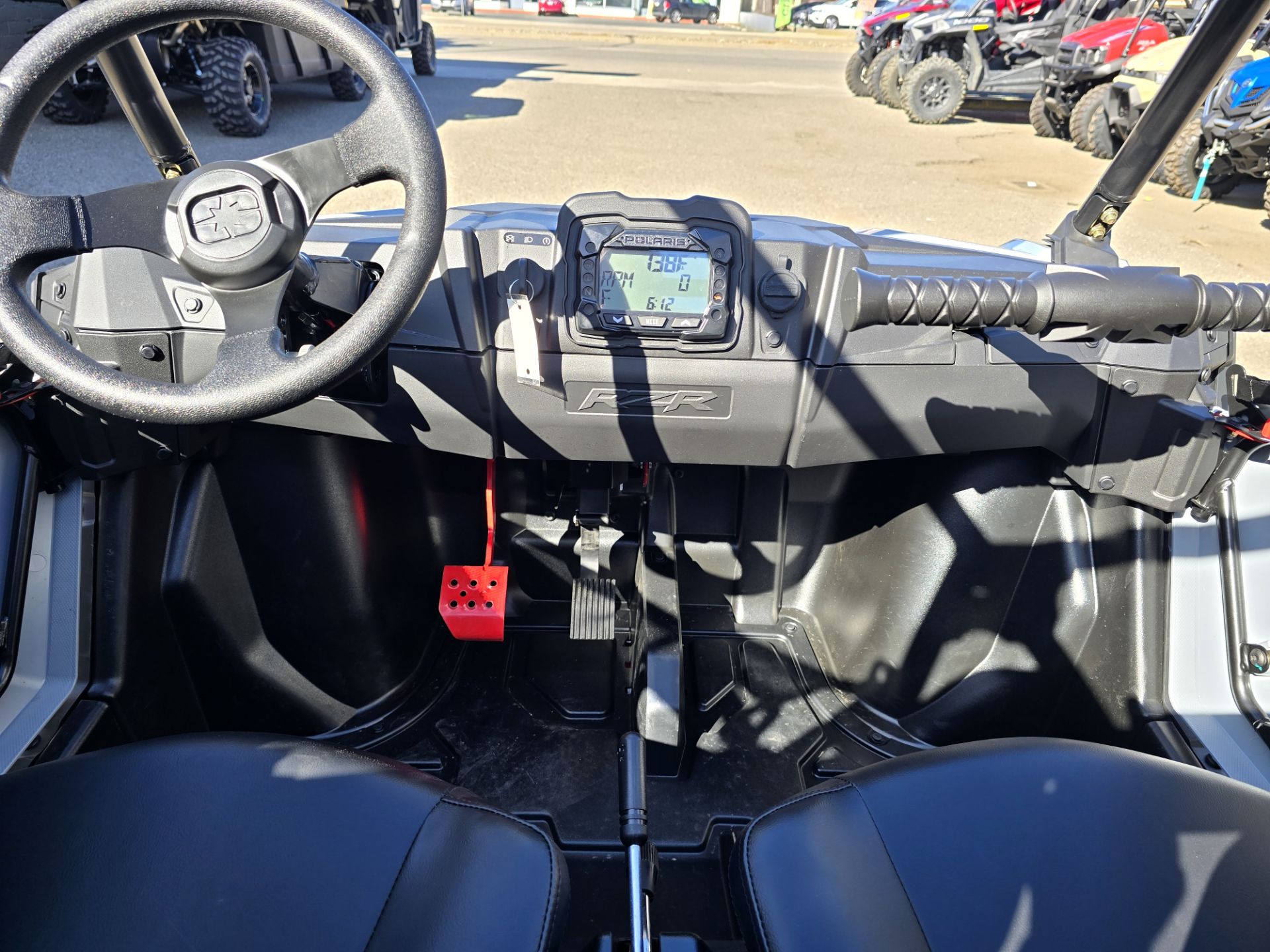 2024 Polaris RZR 200 EFI in Salinas, California - Photo 10