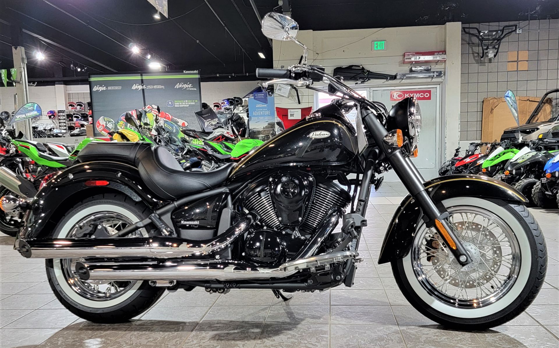 2023 Kawasaki Vulcan 900 Classic in Salinas, California - Photo 3