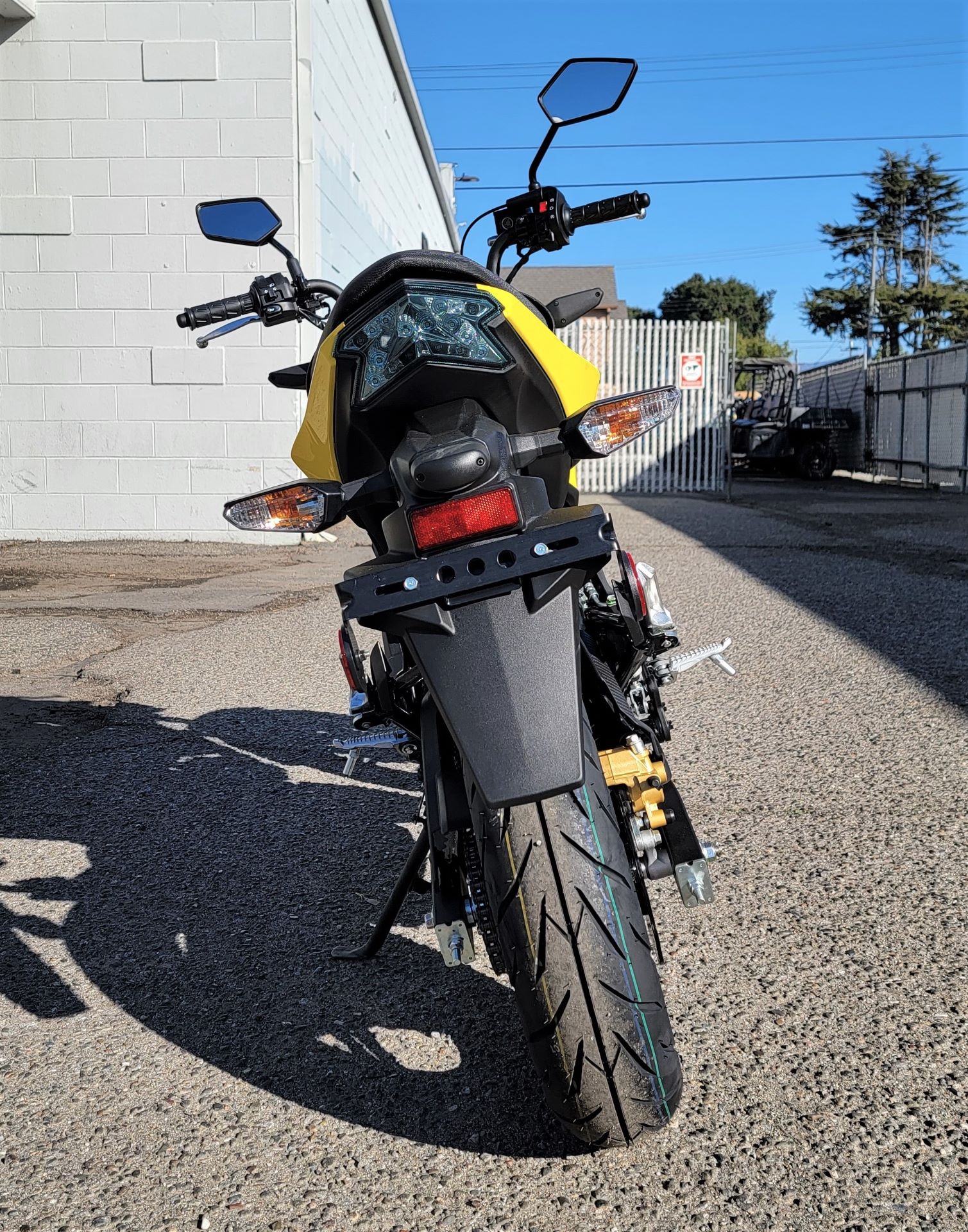 2022 Kawasaki Z125 Pro in Salinas, California - Photo 8