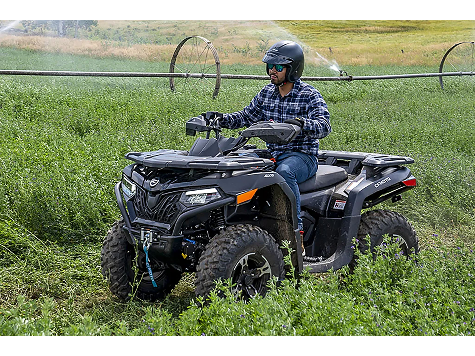 2025 CFMOTO CForce 600 4X4 EPS in Salinas, California - Photo 13