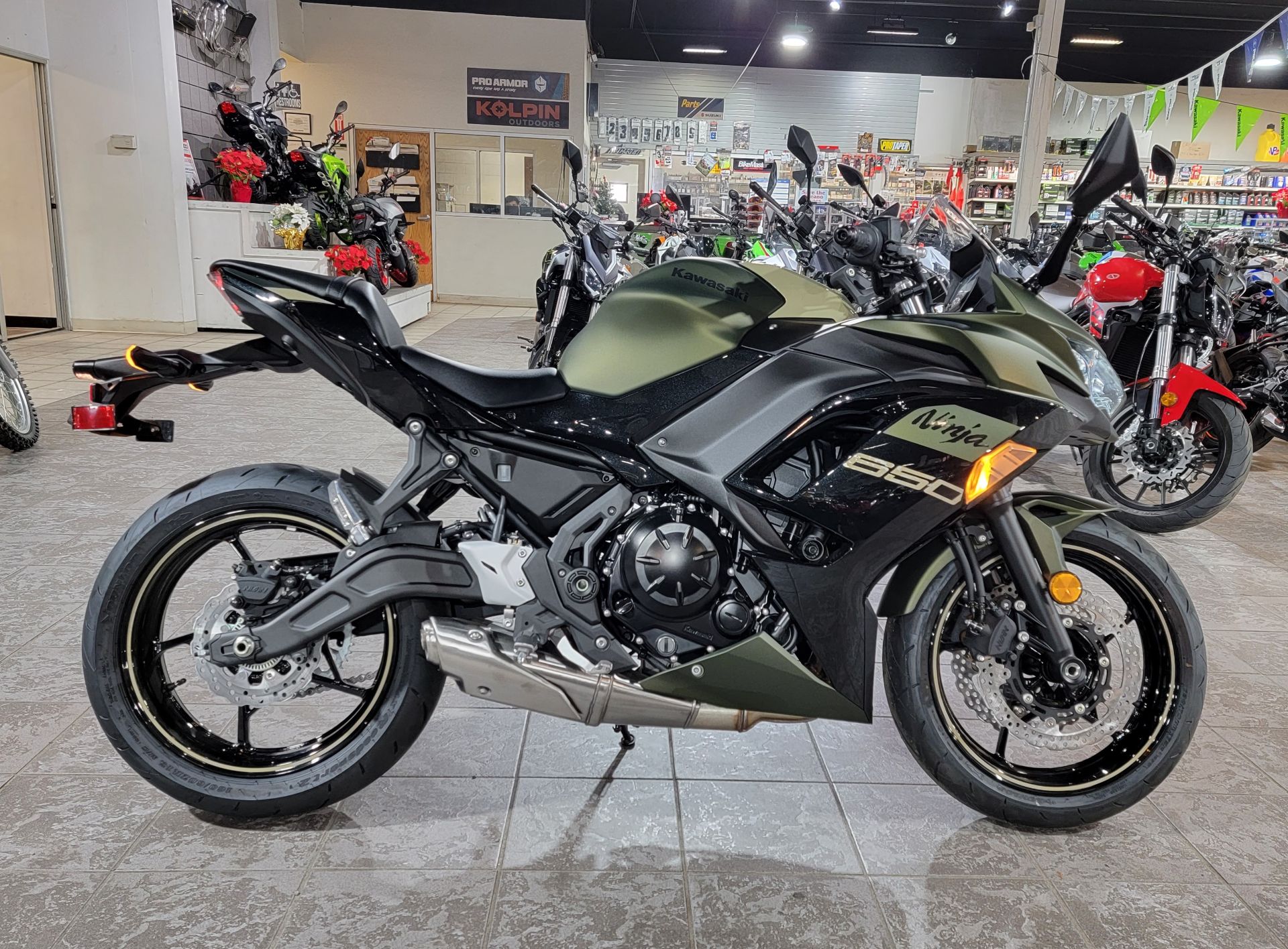 2024 Kawasaki Ninja 650 ABS in Salinas, California - Photo 4