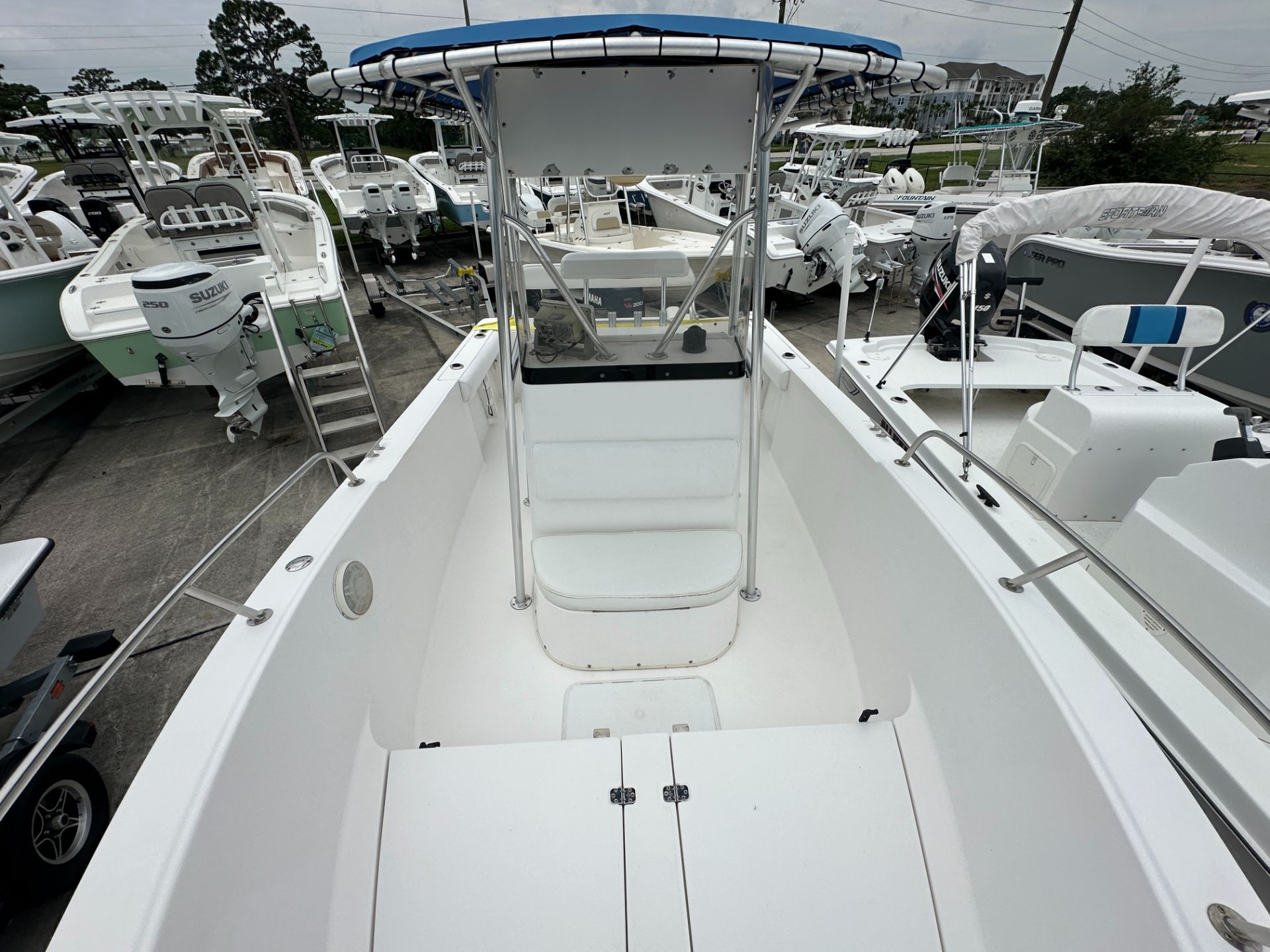 2001 Cobia 234 Center Console in Stuart, Florida - Photo 6