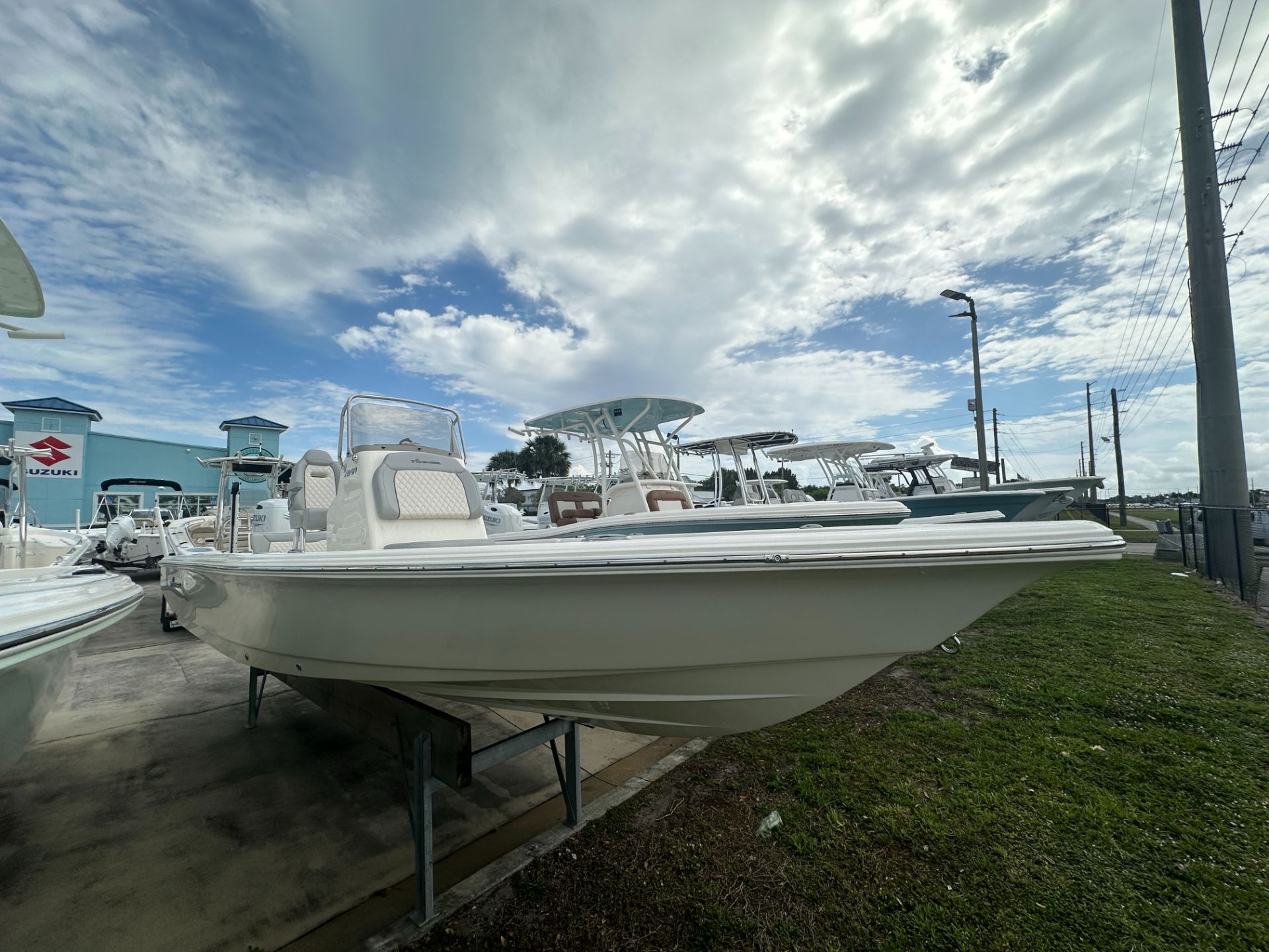 2024 Avenger 24 Avenger in Stuart, Florida - Photo 2