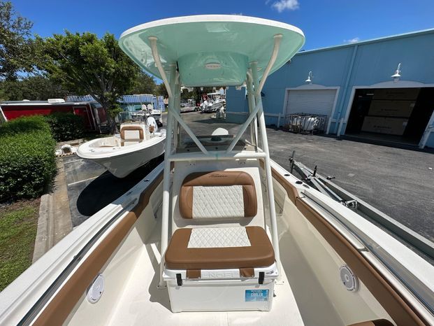 2024 Pioneer 222 Sport Fish in Stuart, Florida - Photo 6