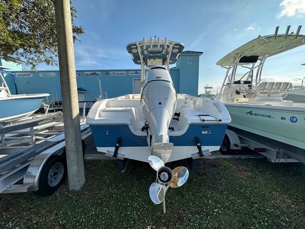 2023 Sea Pro 219 CC in Stuart, Florida - Photo 3