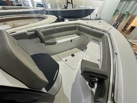 2024 Sea Pro 242 Center Console in Stuart, Florida - Photo 5