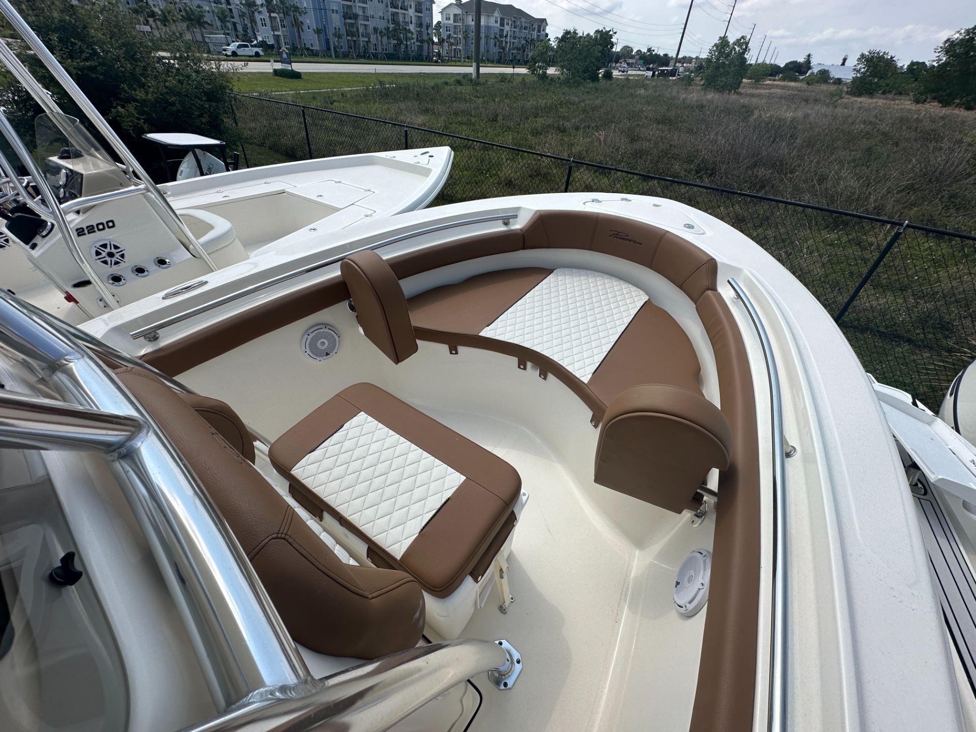 2024 Pioneer 202 Sportfish in Stuart, Florida - Photo 5