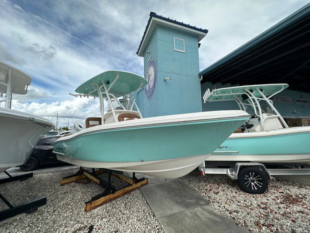 2024 Pioneer 202 Islander in Stuart, Florida - Photo 2