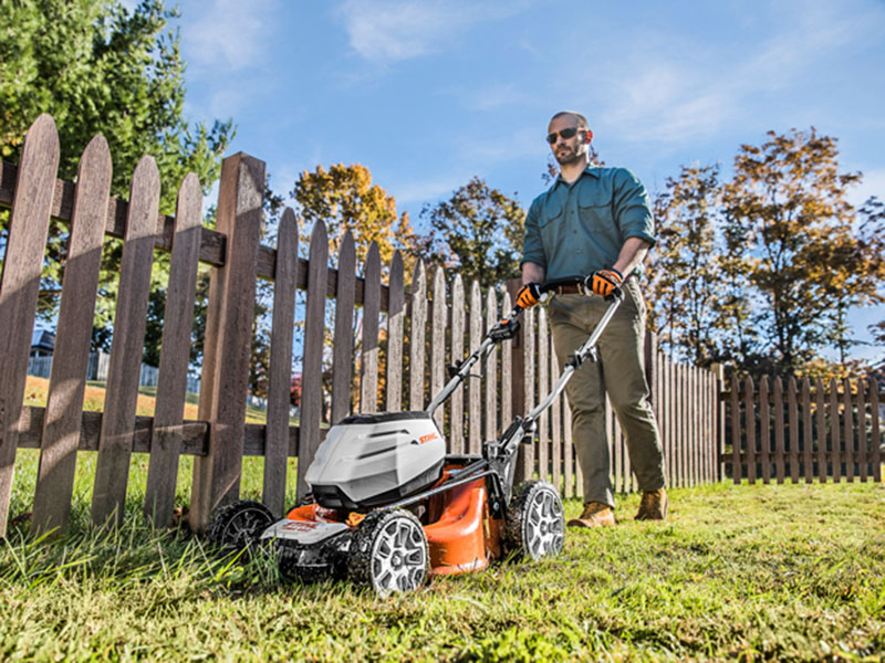 Stihl RMA 460 19 in. Push w/ AK30 Battery & AL101 Charger in Old Saybrook, Connecticut - Photo 5