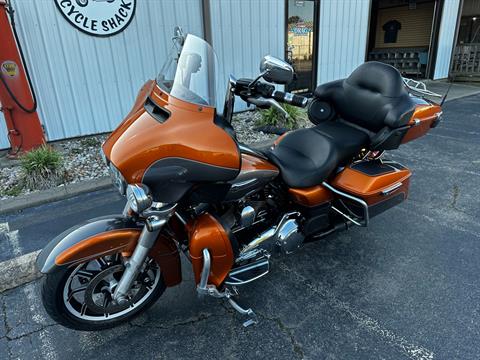 2015 Harley-Davidson Electra Glide® Ultra Classic® in Greenbrier, Arkansas - Photo 2