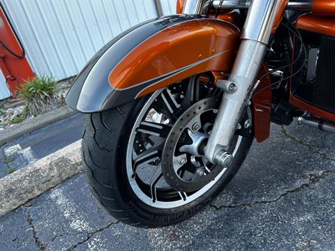2015 Harley-Davidson Electra Glide® Ultra Classic® in Greenbrier, Arkansas - Photo 16
