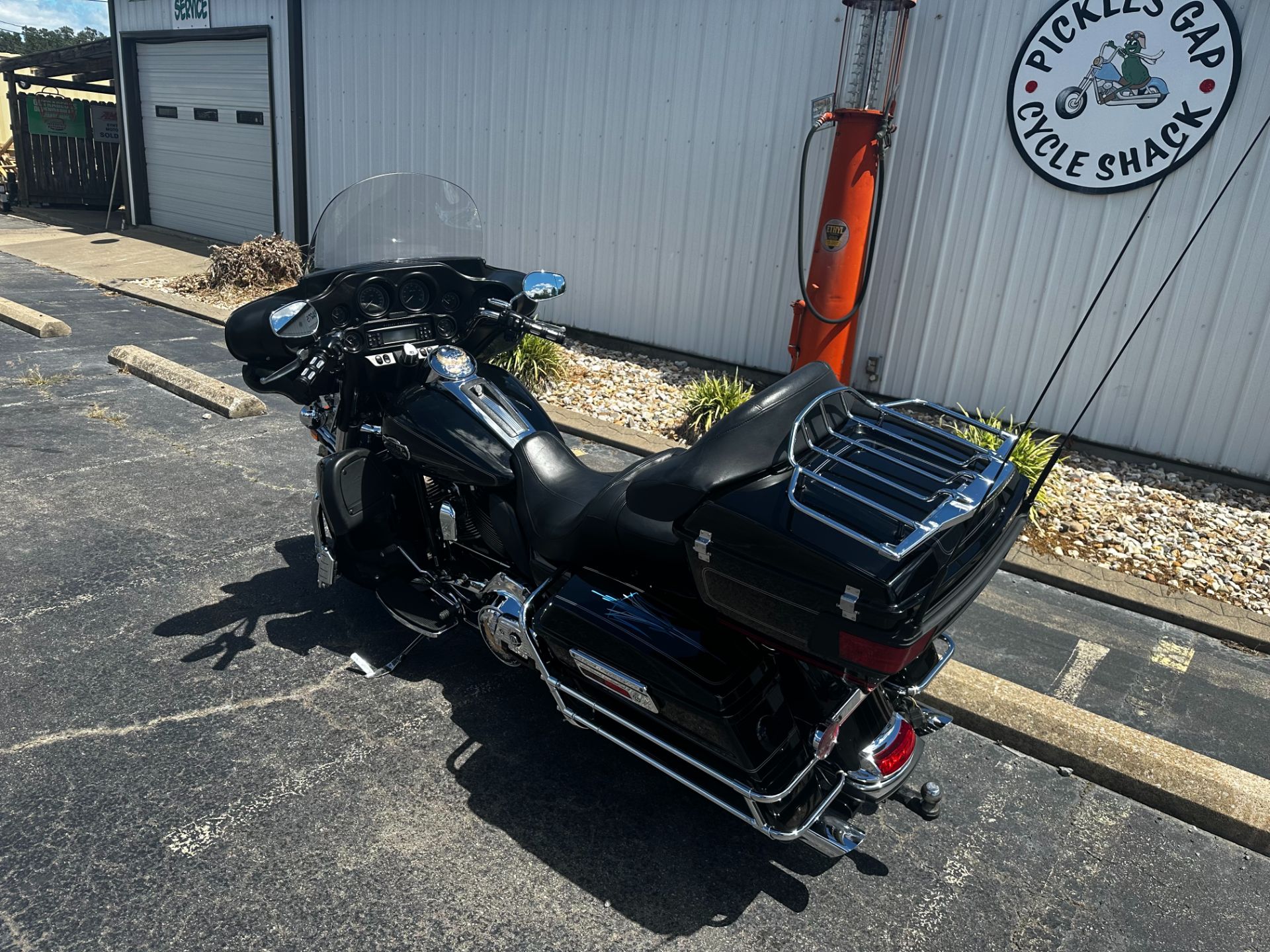 2012 Harley-Davidson Ultra Classic® Electra Glide® in Greenbrier, Arkansas - Photo 2