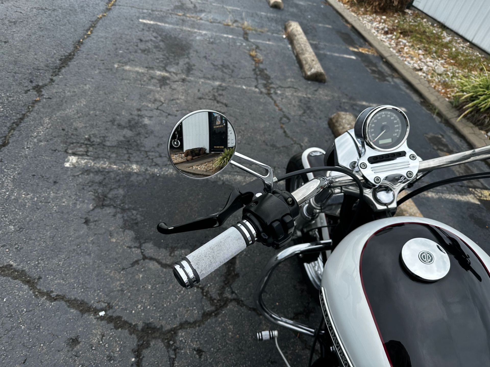 2007 Harley-Davidson Sportster® 1200 Low in Greenbrier, Arkansas - Photo 9