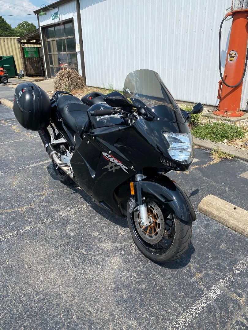 1997 Honda CBR1100XX SUPER BLACKBIRD in Greenbrier, Arkansas - Photo 5