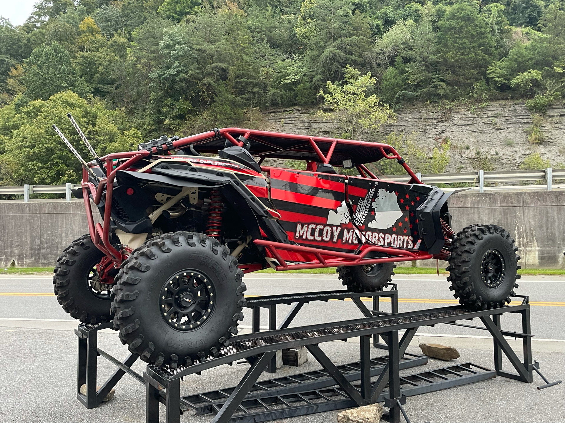 2021 Can-Am Maverick X3 MAX X RS Turbo RR with Smart-Shox in Pikeville, Kentucky - Photo 4