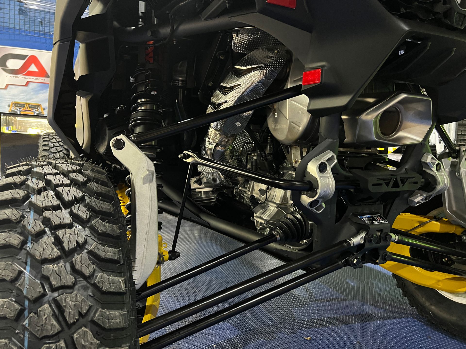 2024 Can-Am Maverick R X RS with Smart-Shox in Pikeville, Kentucky - Photo 7