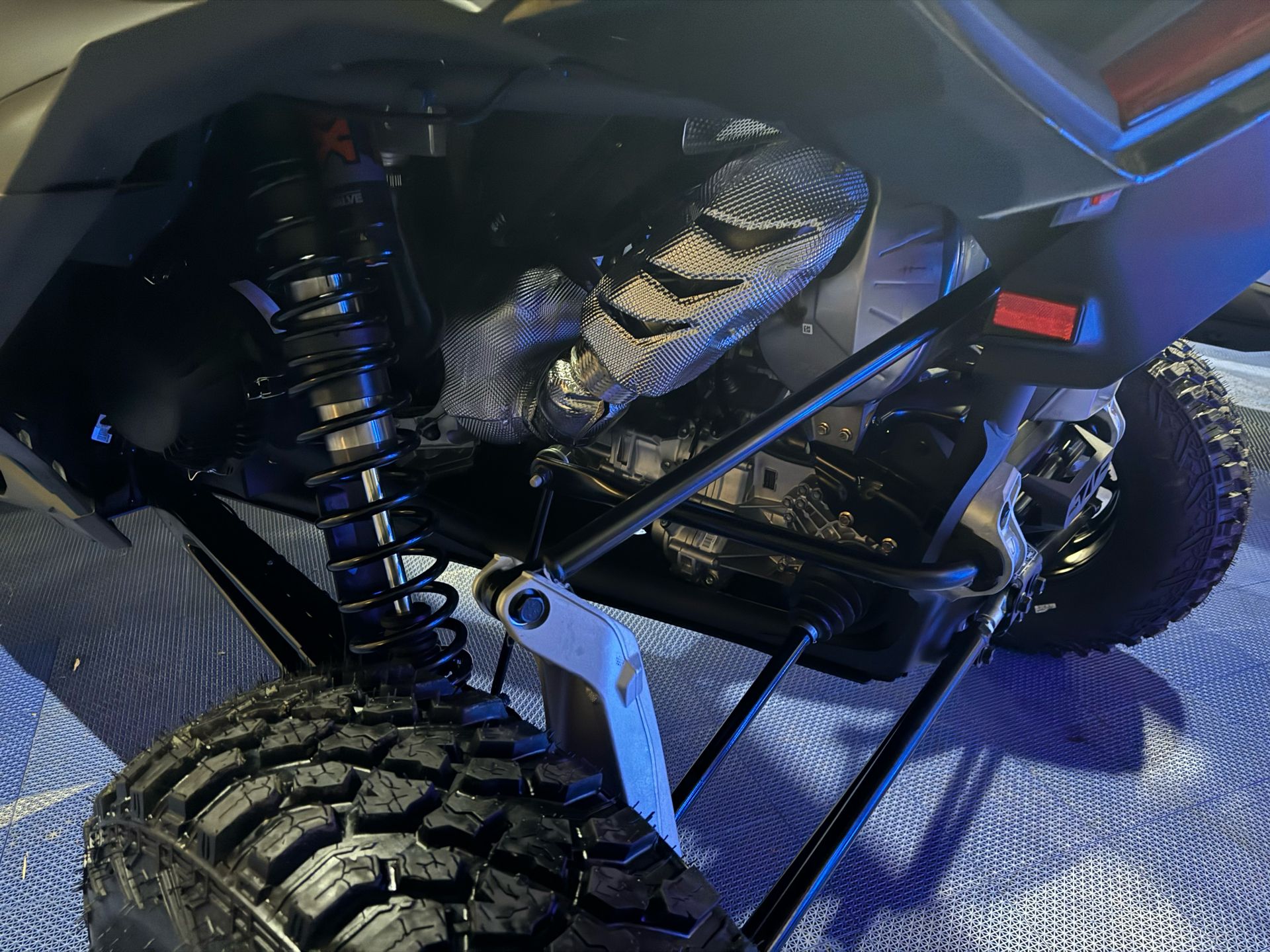 2024 Can-Am Maverick R X RS with Smart-Shox in Pikeville, Kentucky - Photo 8