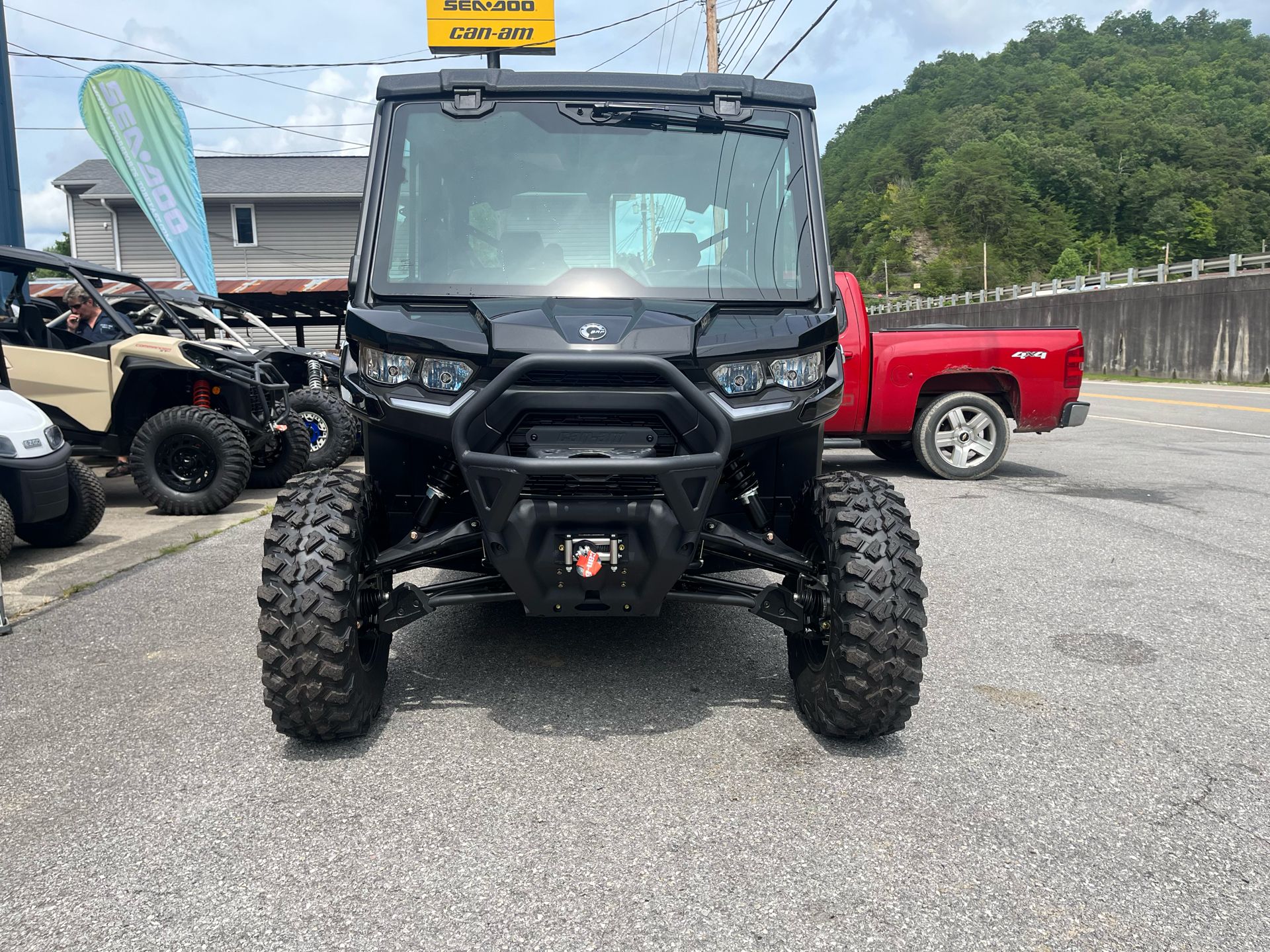 2024 Can-Am Defender MAX Lone Star CAB HD10 in Pikeville, Kentucky - Photo 3
