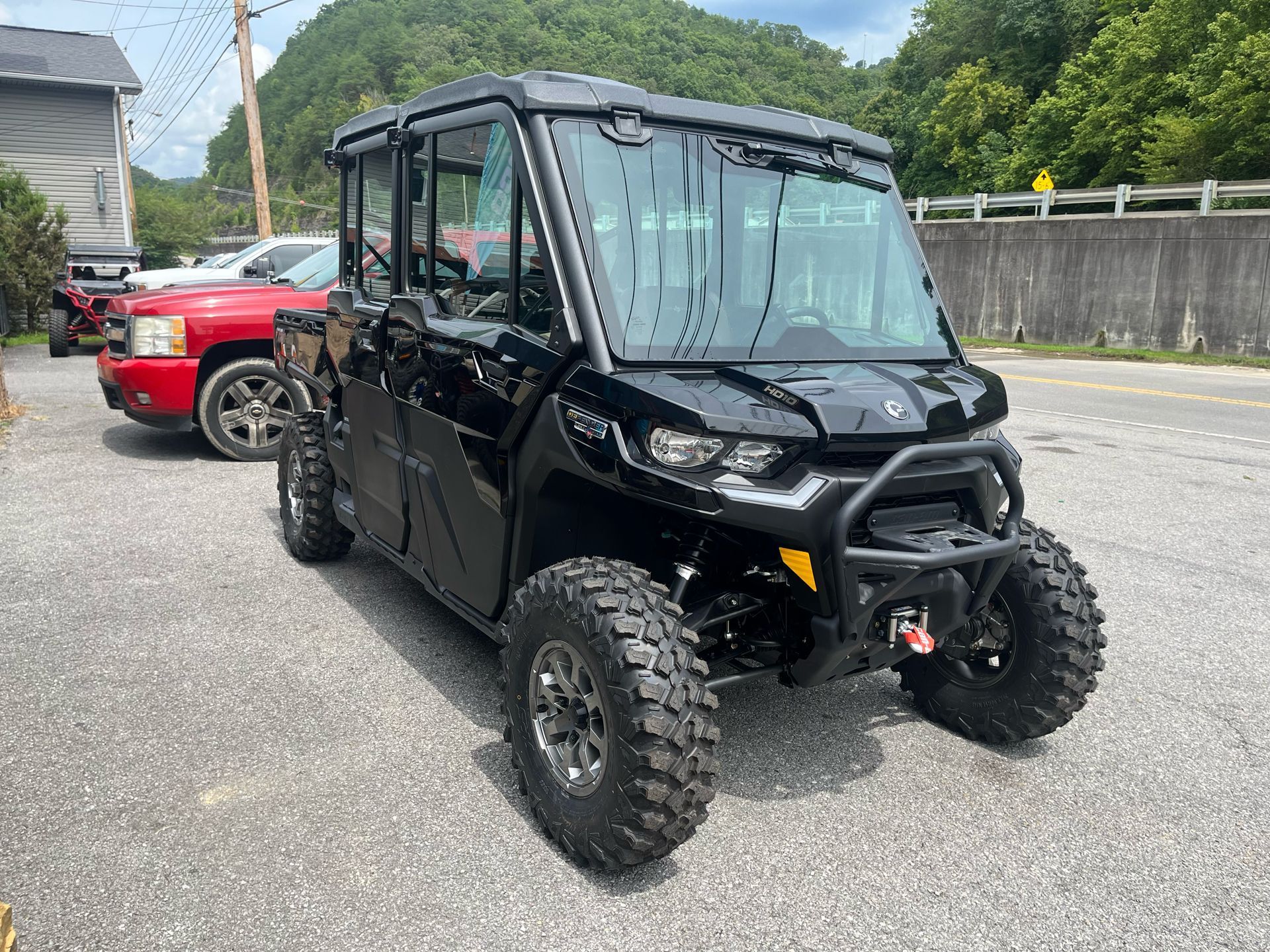 2024 Can-Am Defender MAX Lone Star CAB in Pikeville, Kentucky - Photo 4