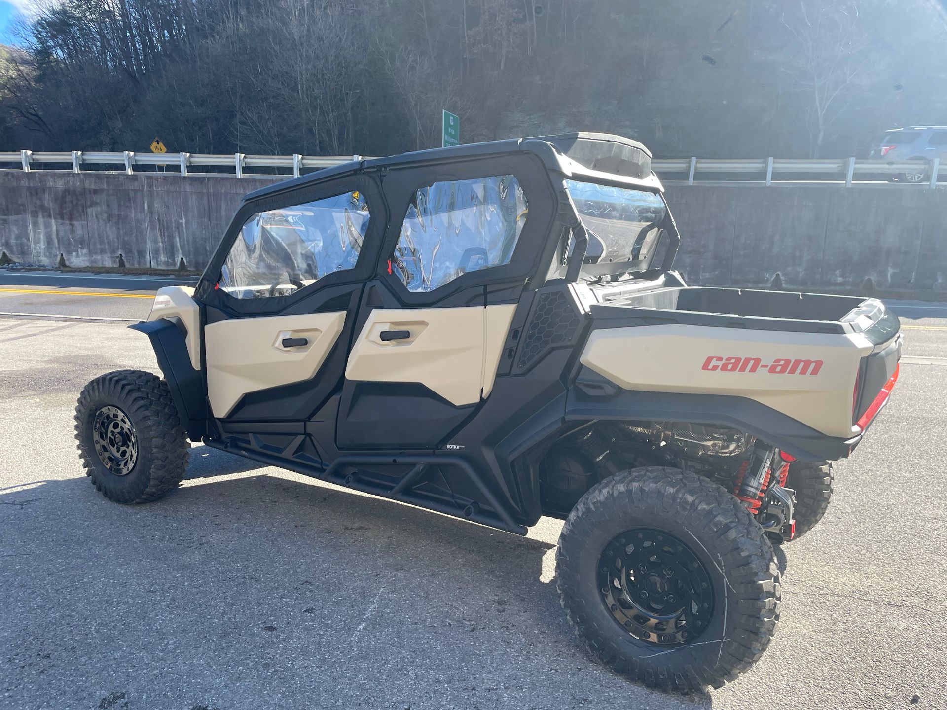 2023 Can-Am Commander MAX XT-P 1000R in Pikeville, Kentucky - Photo 5