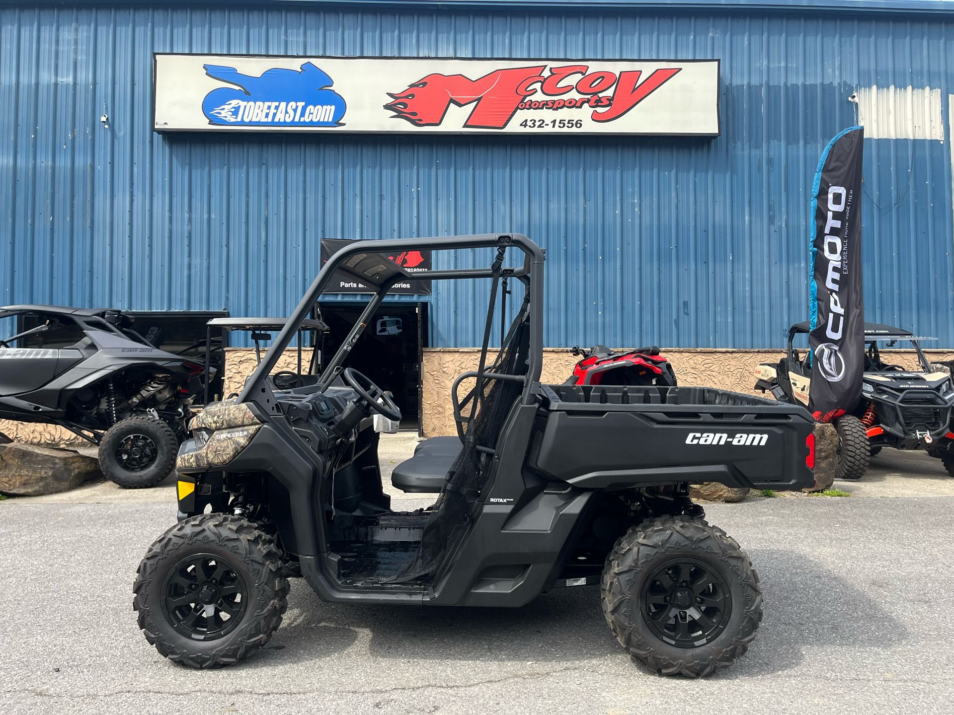 2023 Can-Am Defender DPS HD7 in Pikeville, Kentucky - Photo 2