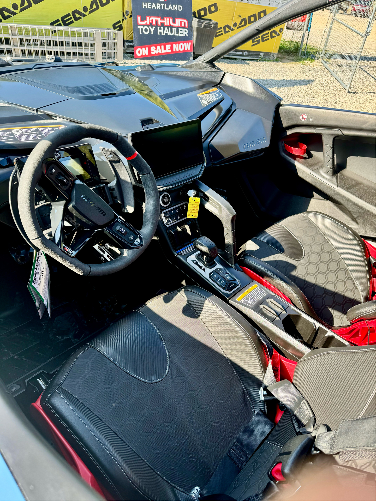 2025 Can-Am Maverick R X RS in Pikeville, Kentucky - Photo 8