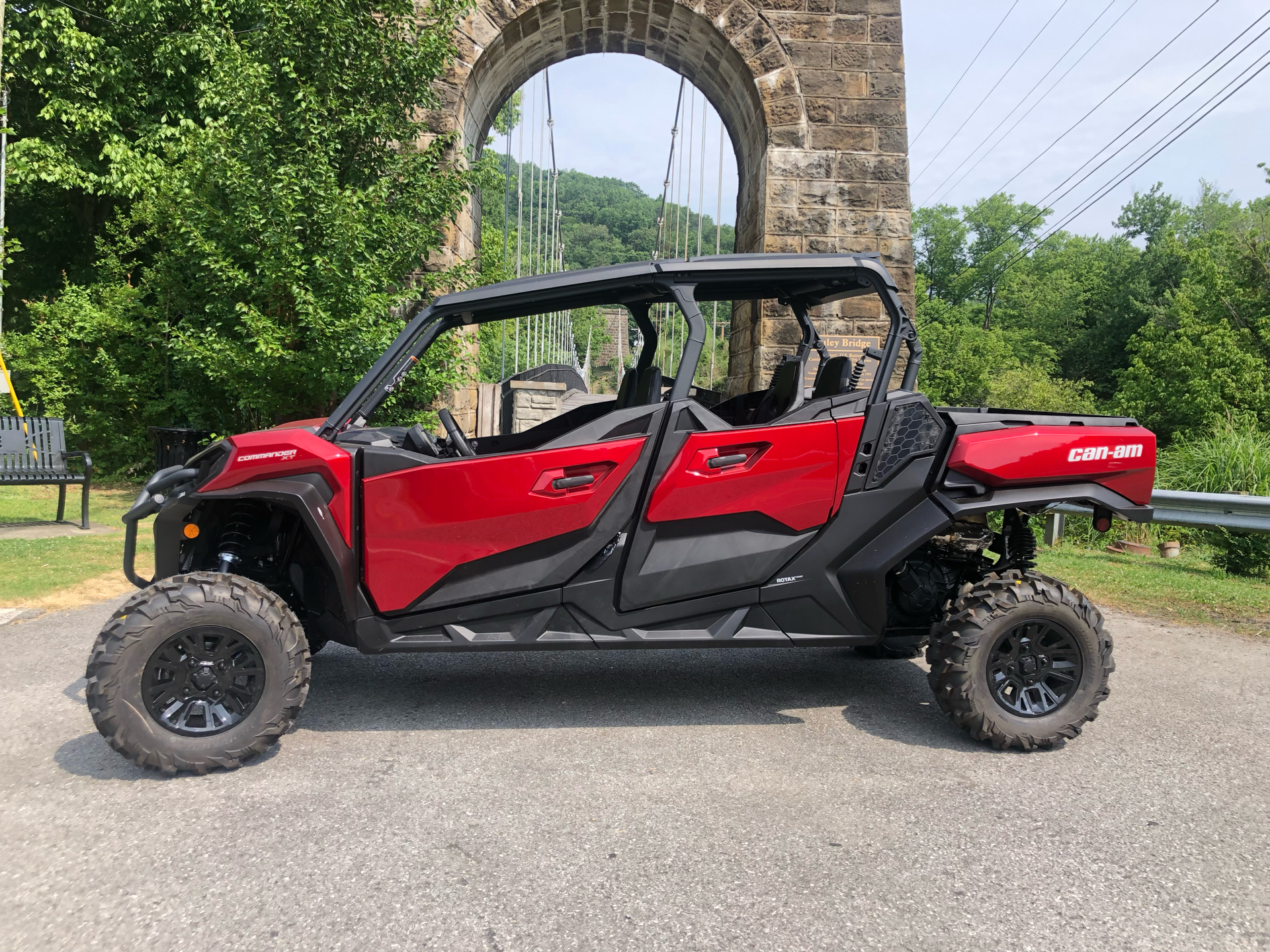 2024 Can-Am Commander MAX XT 1000R in Pikeville, Kentucky - Photo 4