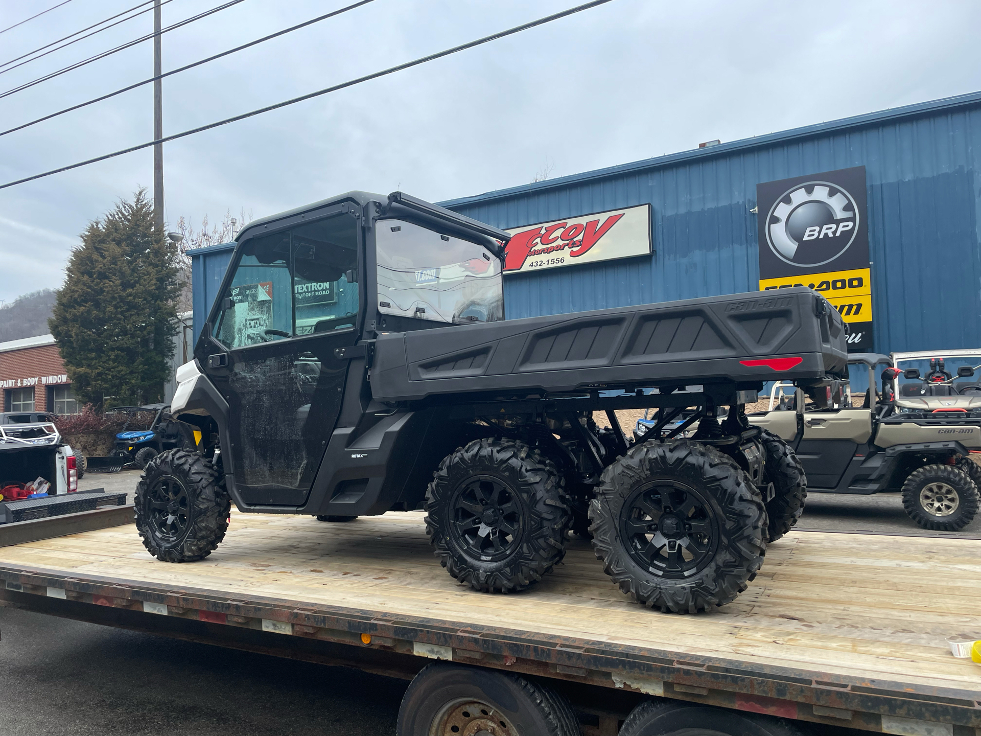 2022 Can-Am Defender 6x6 DPS HD10 in Pikeville, Kentucky - Photo 6