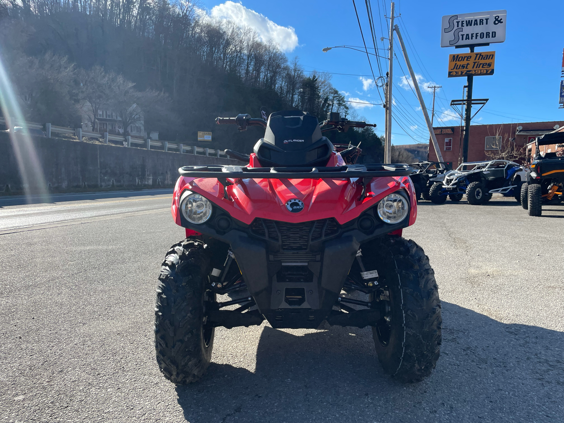 2023 Can-Am Outlander MAX 570 in Pikeville, Kentucky - Photo 4