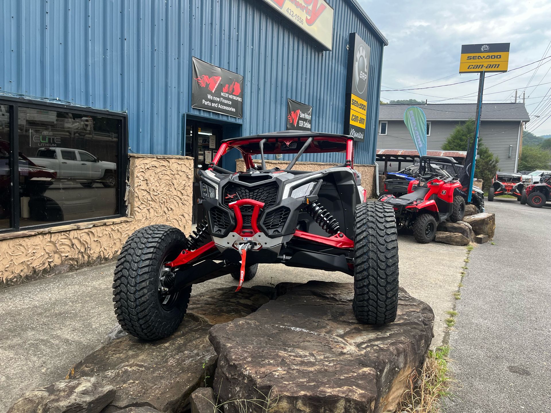 2024 Can-Am Maverick X3 X RC Turbo RR 72 in Pikeville, Kentucky - Photo 3