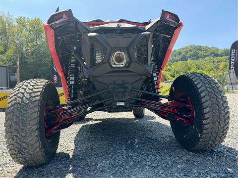 2025 Can-Am Maverick X3 X RC Turbo RR 72 in Pikeville, Kentucky - Photo 9