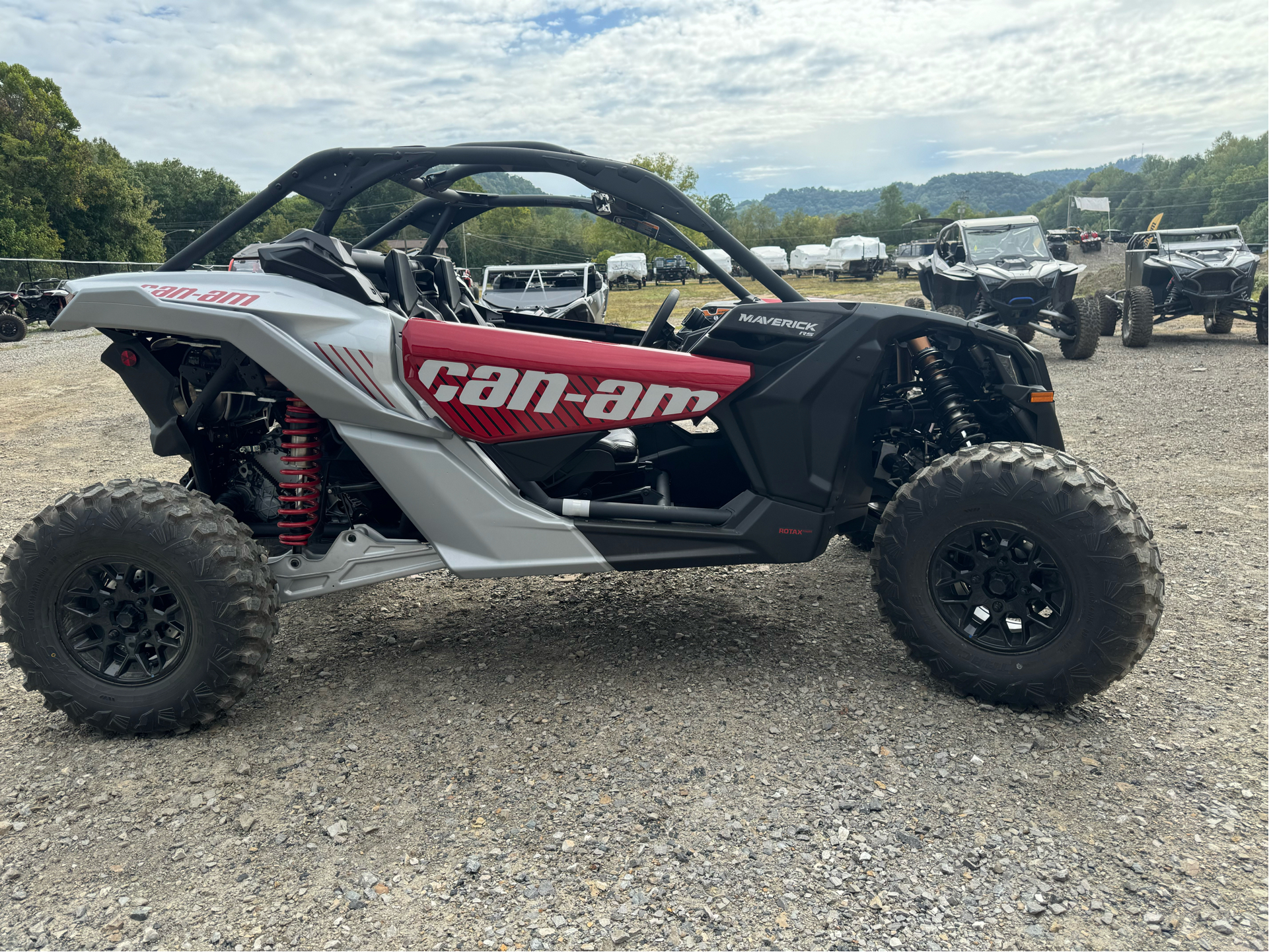 2025 Can-Am Maverick X3 RS Turbo RR in Pikeville, Kentucky - Photo 5