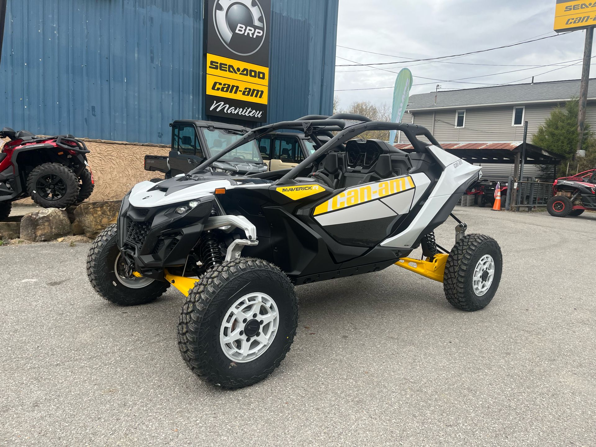 New 2024 CanAm Maverick R 999T DCT Utility Vehicles in Pikeville, KY