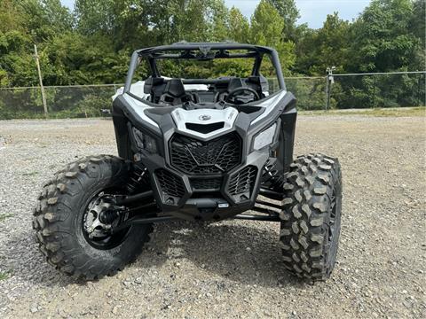 2024 Can-Am Maverick X3 DS Turbo RR in Pikeville, Kentucky - Photo 2